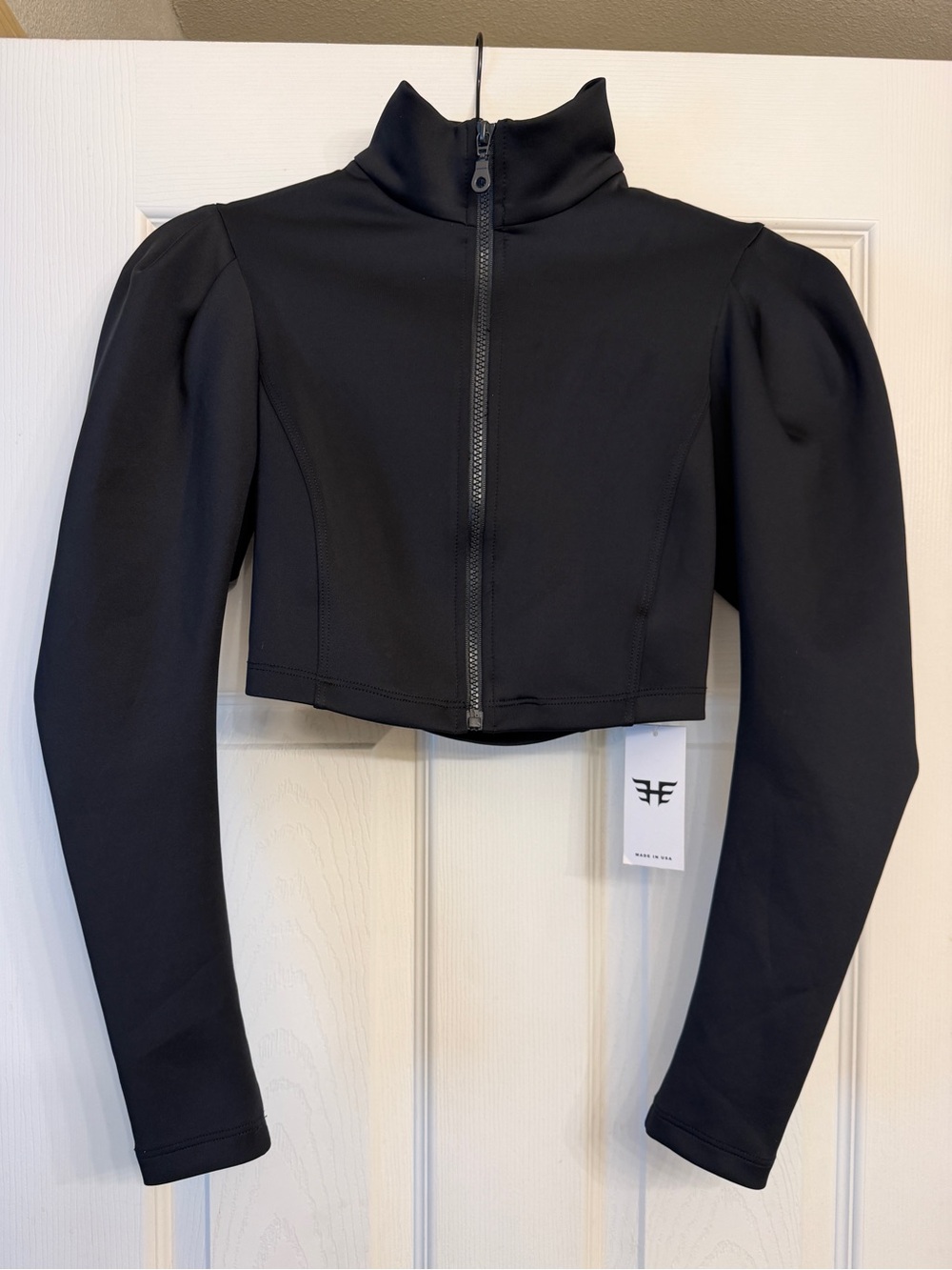Heroine Sport Defined Cropped Zip-Up Jacket – Black (Size Small) NWT